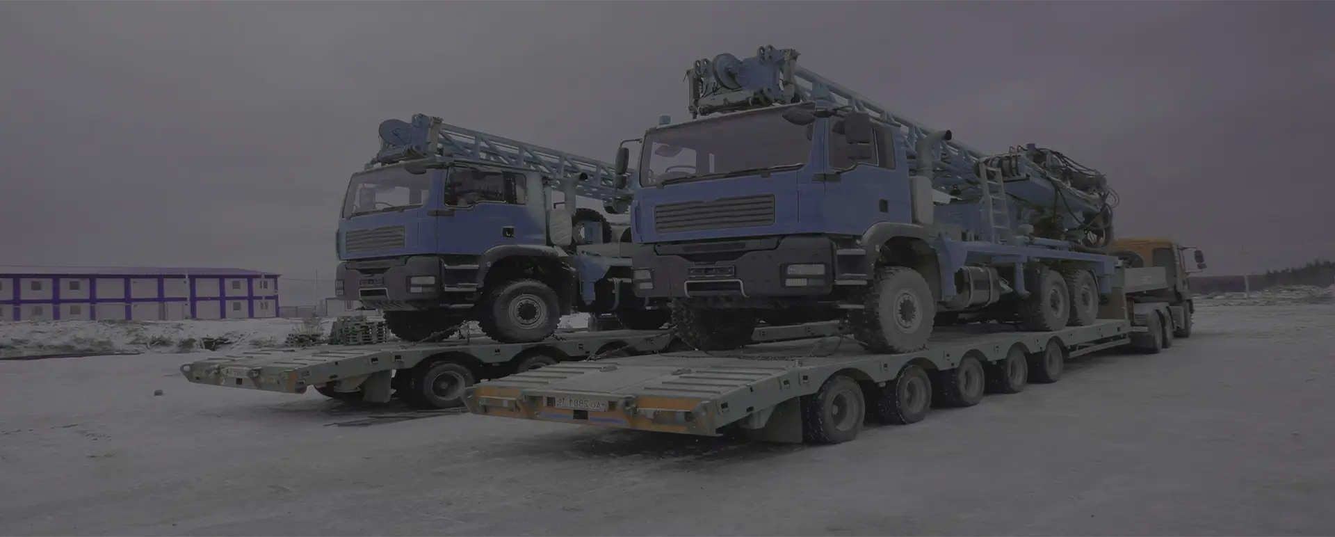 Доставка тралом с низкорамной платформой автокранапо России из Константиновского, а также любой другой крупногабаритной техники